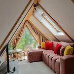 Looktatry Osada Gubalowka View كوشتيليسكا