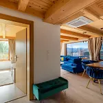 Looktatry Osada Gubalowka View شقة كوشتيليسكا